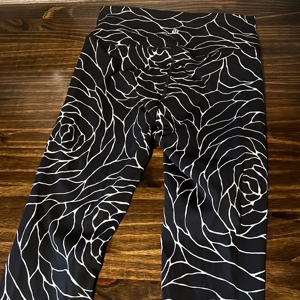 Lululemon Wonder Under 7/8 tights